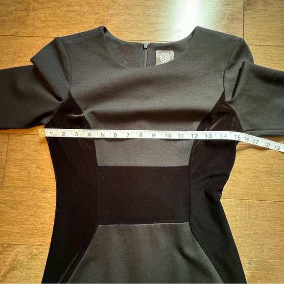 VINCE CAMUTO velvet trim dress in black - Picture 11 of 15